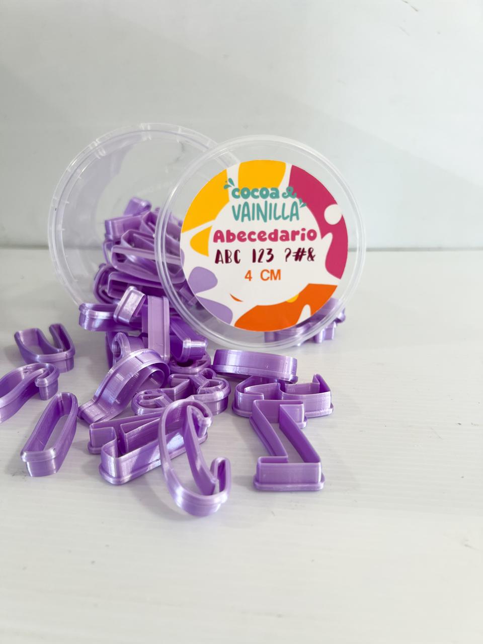Abecedario Totē mayúsculas y números