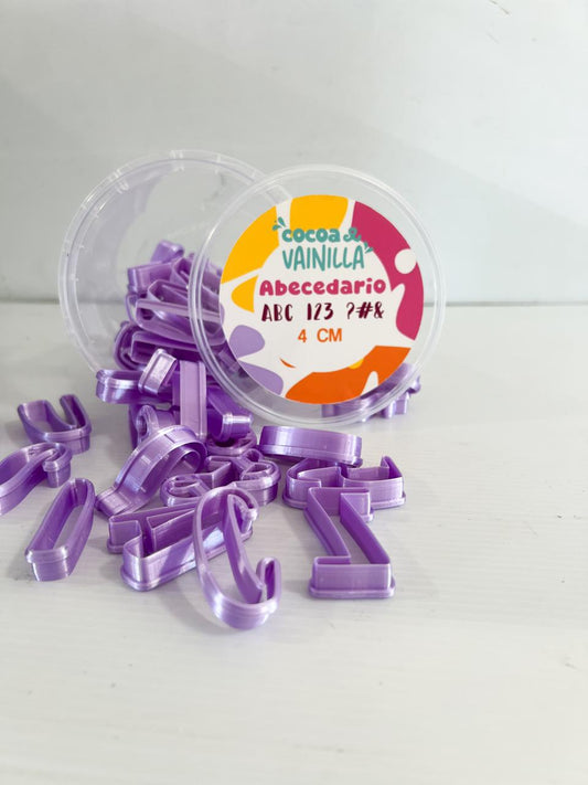 Abecedario Totē mayúsculas y números